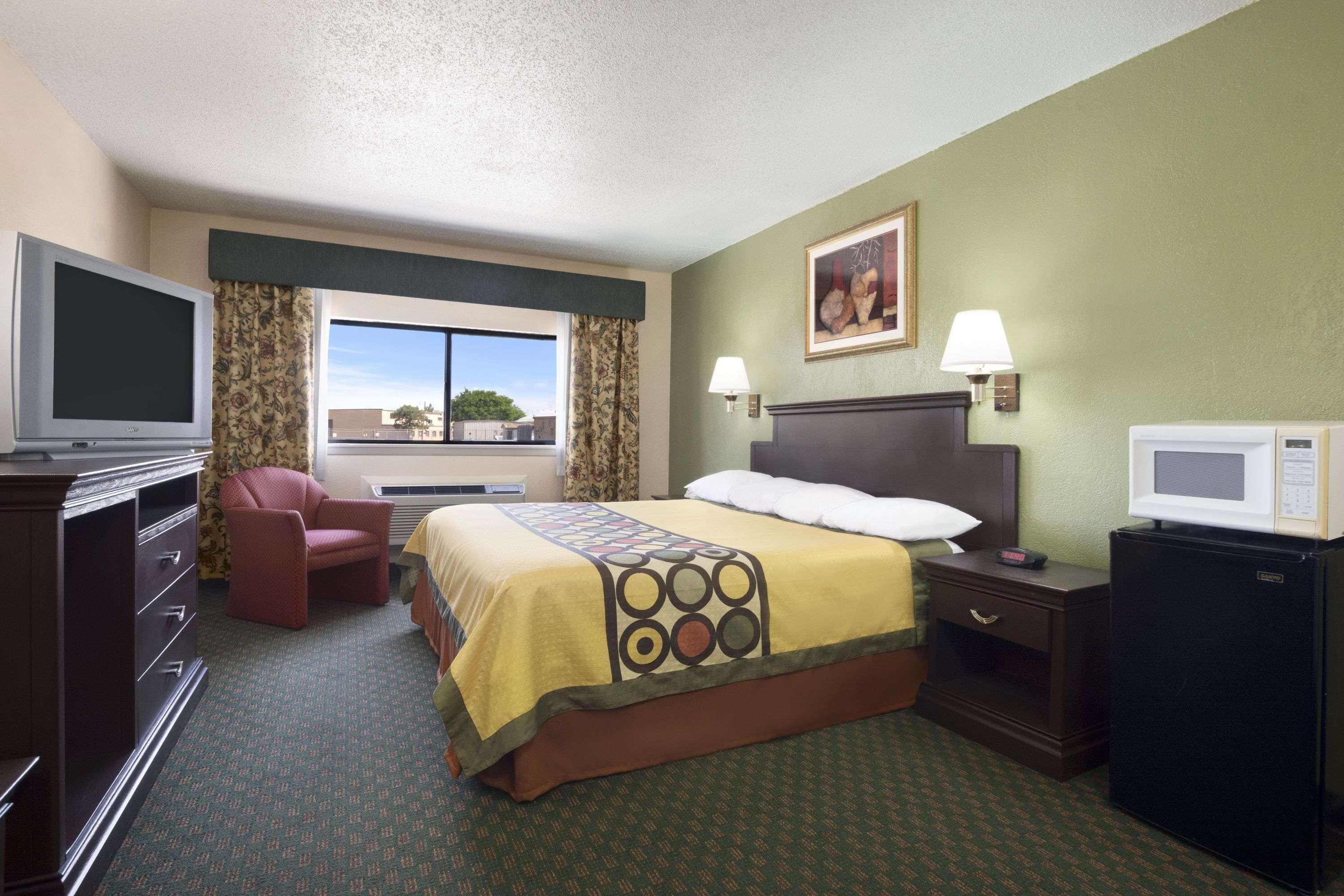 Super 8 By Wyndham Amarillo Central Tx Ngoại thất bức ảnh