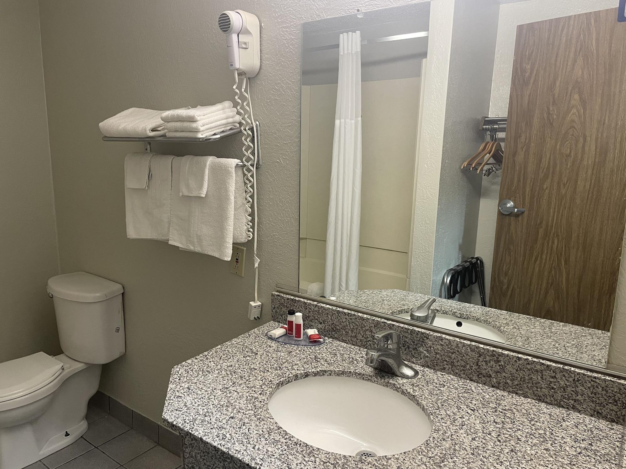 Super 8 By Wyndham Amarillo Central Tx Ngoại thất bức ảnh